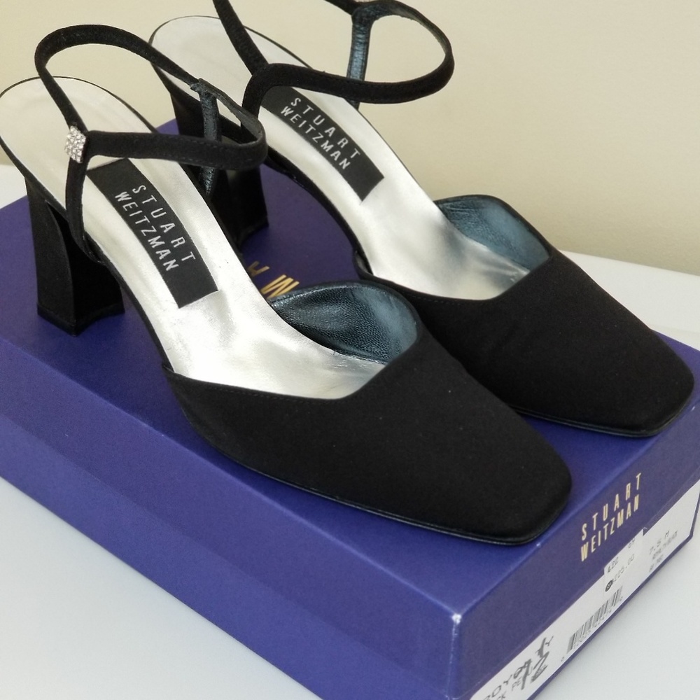 NIB Pristine Stuart Weitzman Royalty Black 7.5